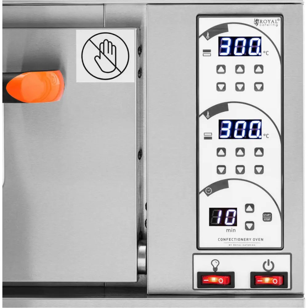 Bakeri konditori kakeform med rustfritt stål, digitalt panel og oransje håndtak, frontnærbilde.