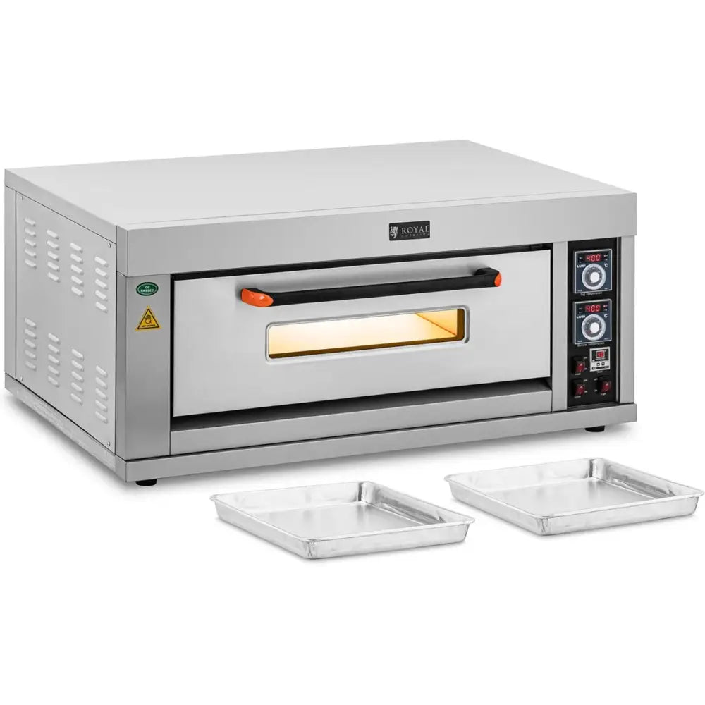 Bakeri og konditori ovn i rustfritt stål, skrå frontvisning med digitalt panel og to brett foran døren.