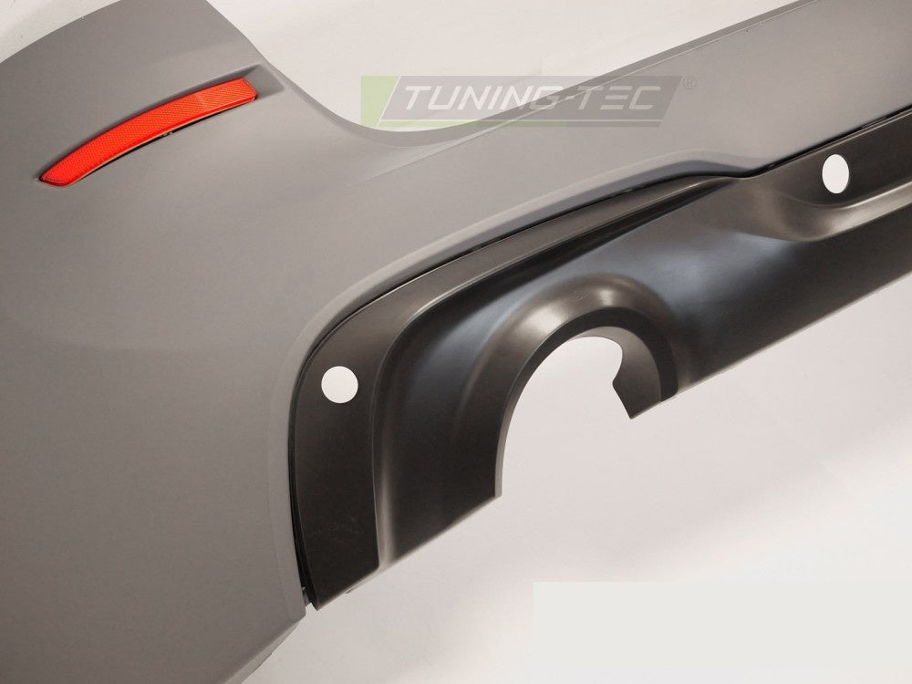 BMW 2-Serie F46 LCI bakfanger Sport Style PDC montert perspektiv