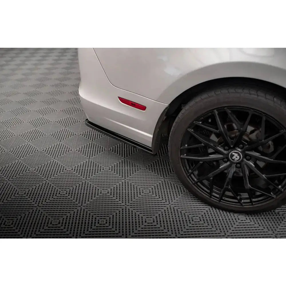 Bakfanger Leppe Ford Mustang Mk5 Facelift