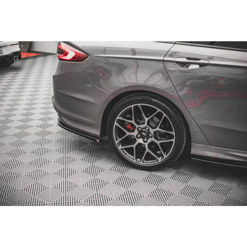 Bakfanger Leppe V.1 - Ford Mondeo St-line Mk5 Facelift 19-