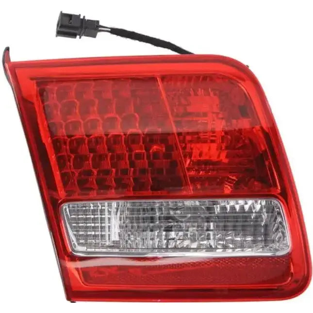 Baklykt Audi A8 (d3) 02-05 Led Indre Side Venstre