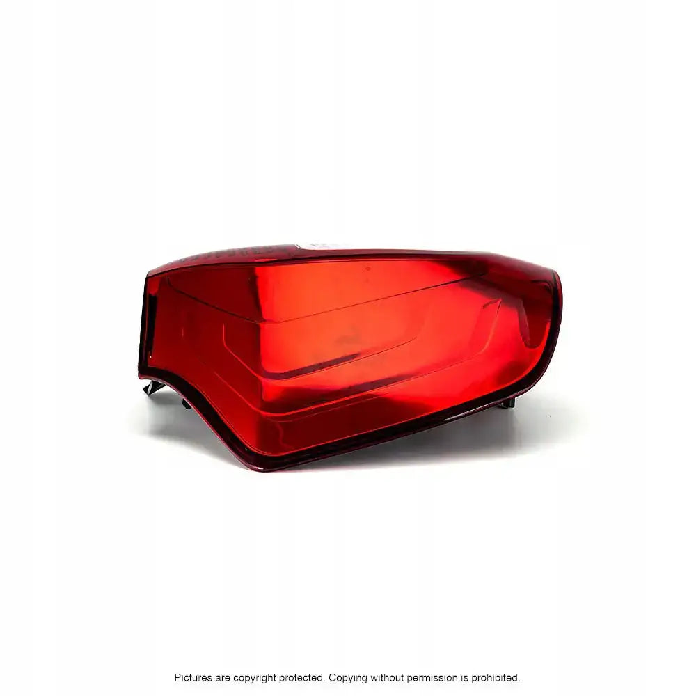 Baklykt Dacia Logan 10- P21w Venstre