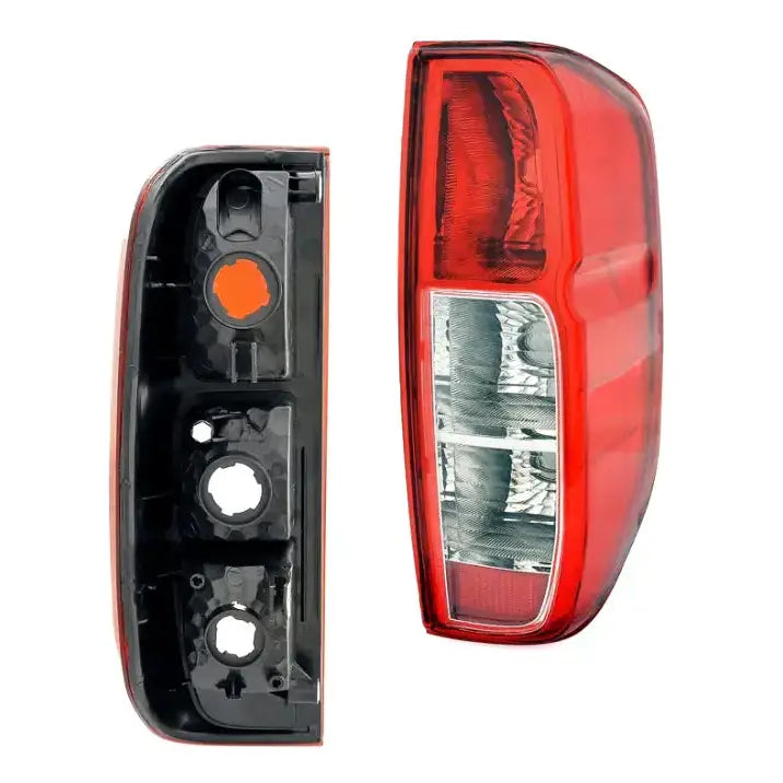 Baklykt Høyre - Nissan Navara (d40)