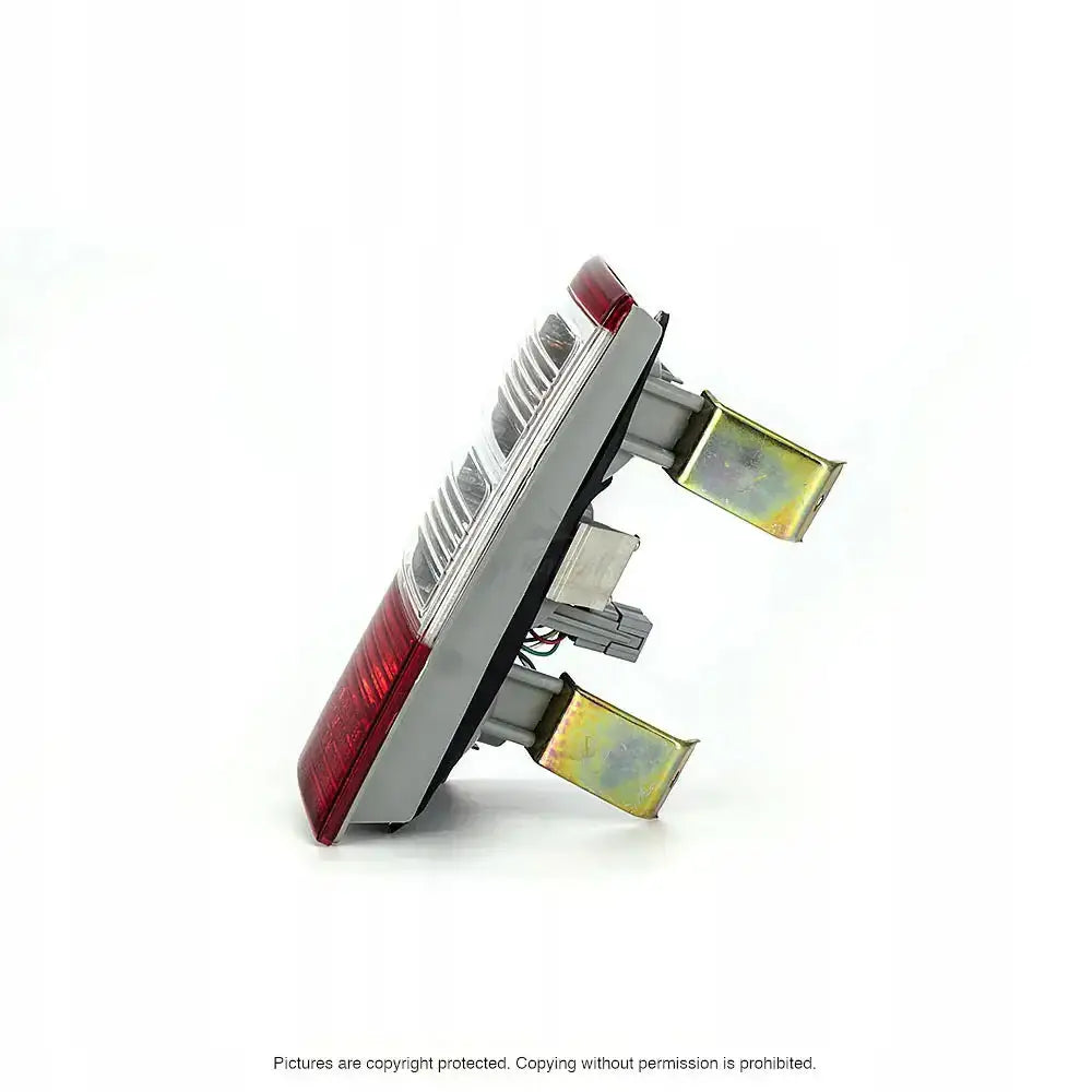 Baklykt Nissan Patrol (y61) 97-03 W21w / Wy21w / W21/5w Venstre