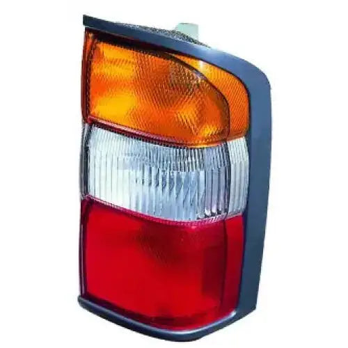 Baklykt Venstre - Nissan Patrol Gr Iv (y60 Gr)