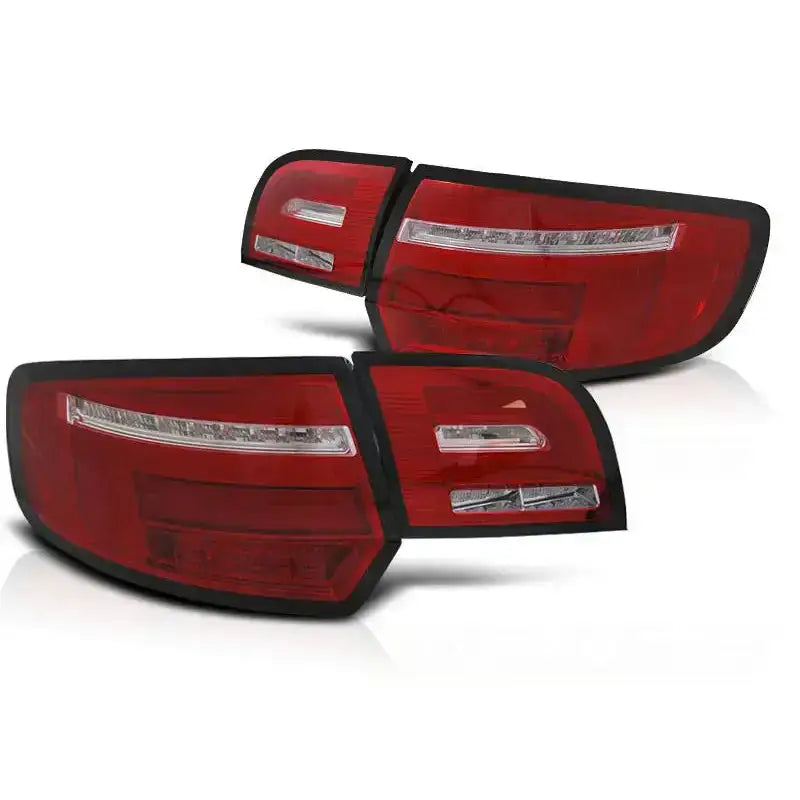 Baklykter Audi A3 8P 5D 08-12 LED Bar med rødt og hvitt design, sett skrått forfra mot høyre.