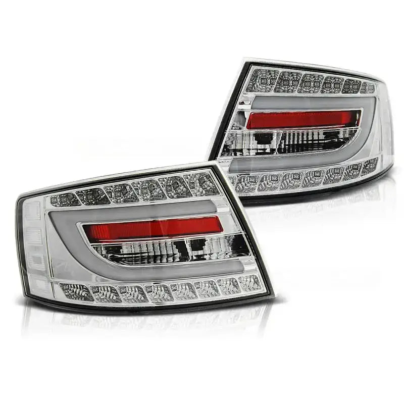 Baklykter Audi A6 C6 Sedan 04.04-08 Chrome Led 7PIN med klare linser og røde detaljer.