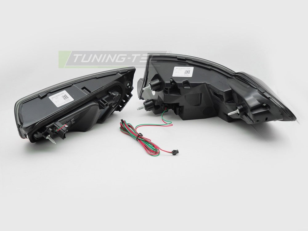 Par med røykfargede LED-baklykter for BMW G20 2019–2022