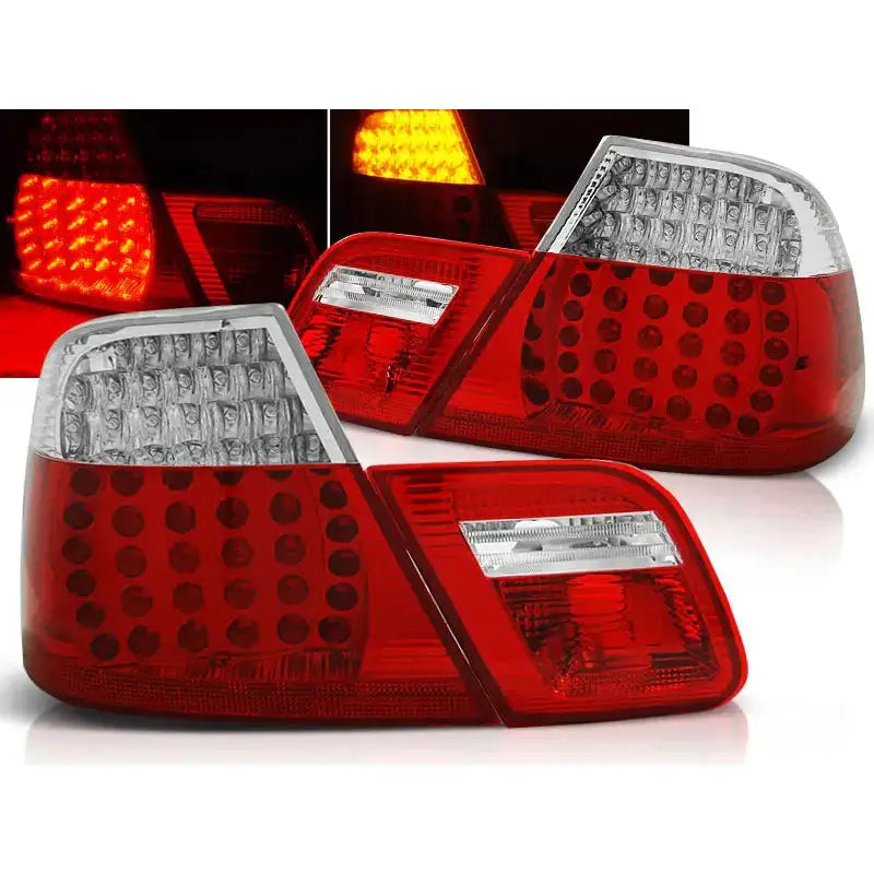 Baklykter Bmw E46 04.99-03.03 coupe med rødt og klart LED-lys, sett fra skrå vinkel.