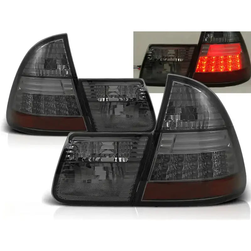 Baklykter Bmw E46 99-05 Touring Smoke LED sett, mørktonet plast med røde LED-lys tent.