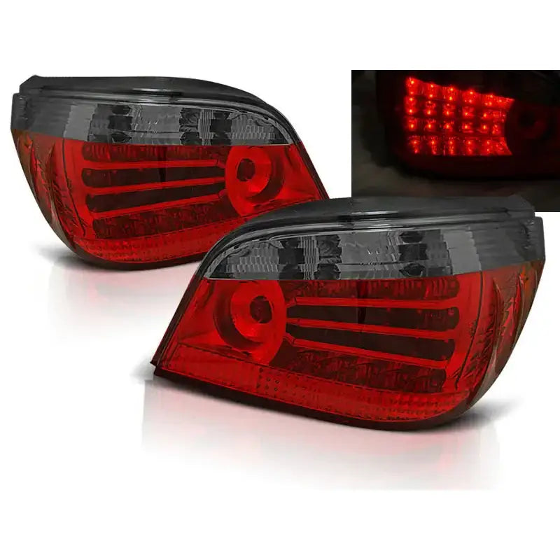 Baklykter Bmw E60 07.03-07 Red Smoke LED med røde og sotede partier, LED-lysene vises tent.