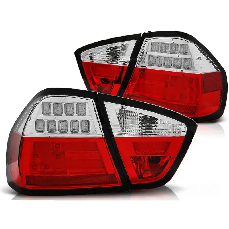 Baklykt Bmw E90 LED bar rød og hvit, to lykter sett fra skrå vinkel mot hvit bakgrunn.