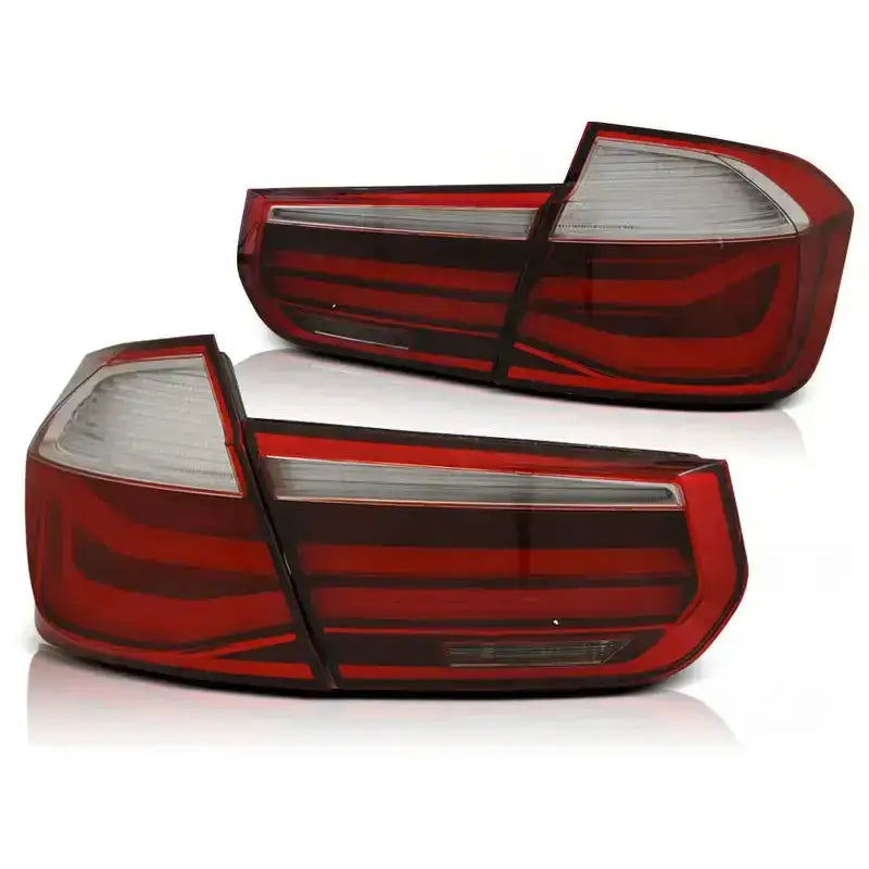 Baklykt Bmw F30 11-15 Red Smoke LED Bar i rød og klar plast, skrå side- og bakvinkel.