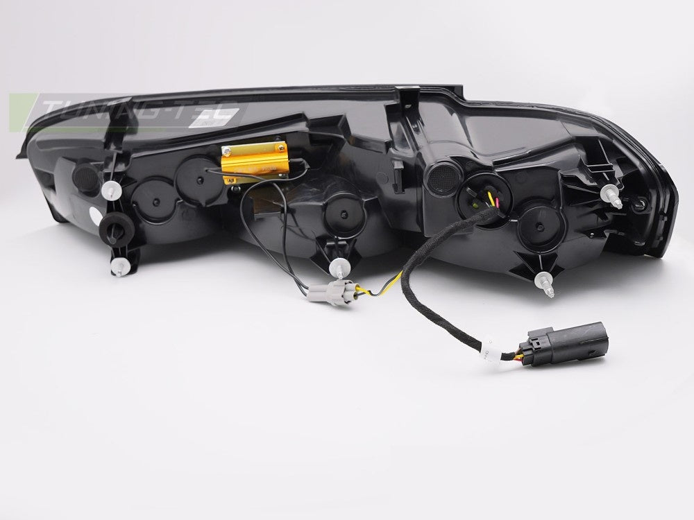 Detaljbilde smoke baklykter Chevrolet Camaro med LED-elementer svart hus