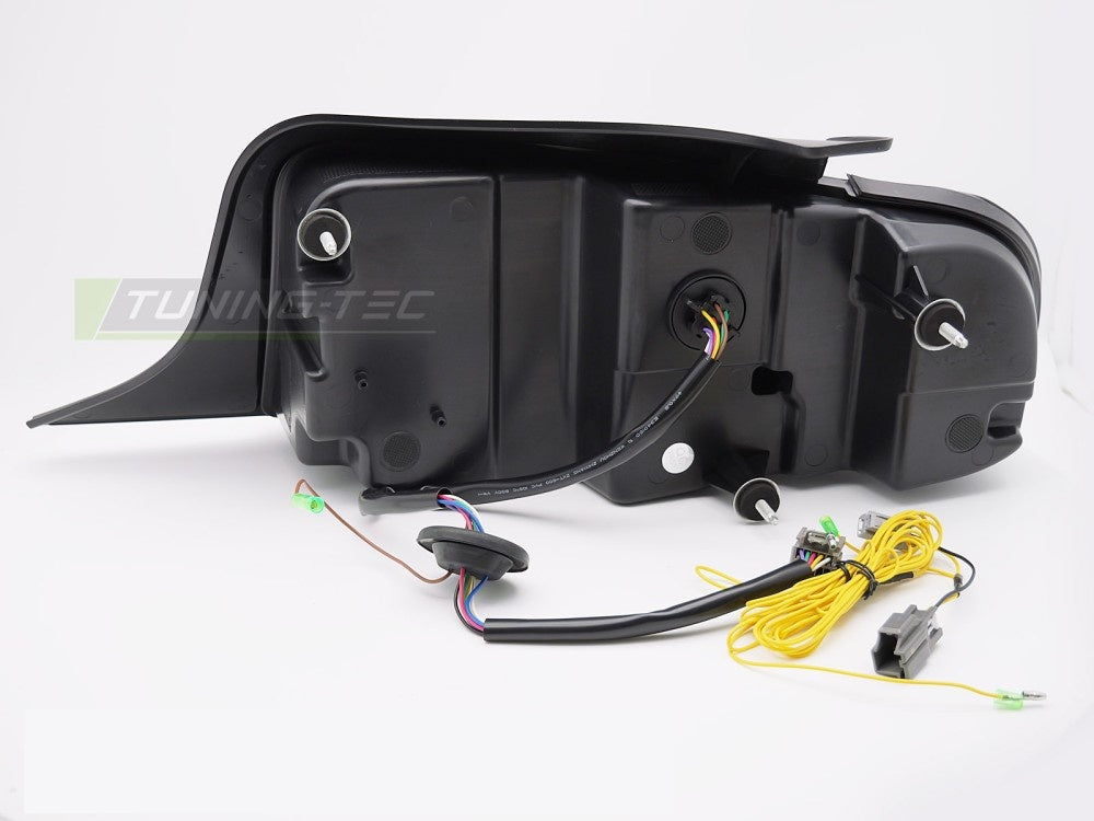 Baklykter Ford Mustang LED svart LDFO92 nærbilde av design