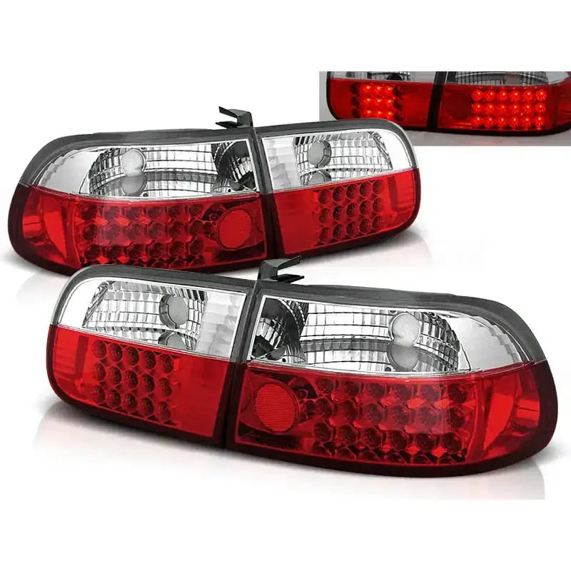 Baklykter Honda Civic 09.91-08.95 3D LED i rød og klar plast sett fra skrå vinkel forfra.