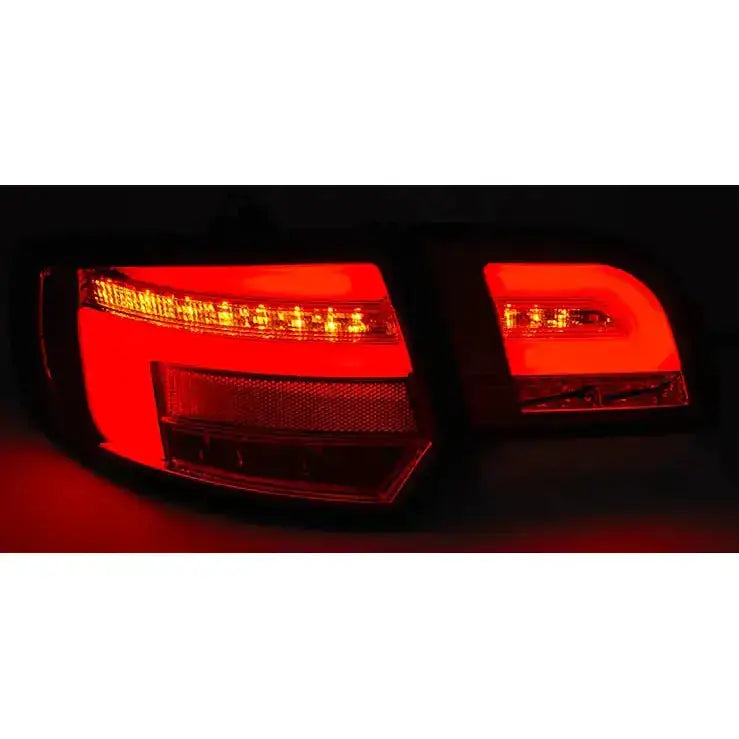 Baklykt LED Bar Red Tail Lights med rødt lys og røykfarget glass for Audi A3 8P 5D Sportback.