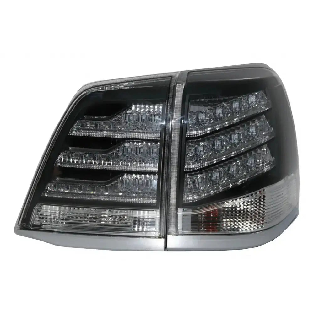 Baklys Led til Toyota Land Cruiser J200 sett forfra med horisontale LED-rader og reflektorer.
