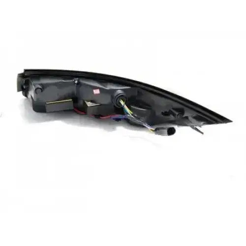 Baklamper Porsche 911 997 04-09 Red Smoke LED Bar SEQ sett bakfra med ledninger og koblingspunkter.