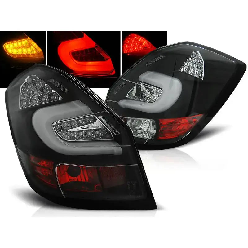 Baklykter Skoda Fabia II Black Led Bar med røykfarget glass og LED, sett skrått forfra.