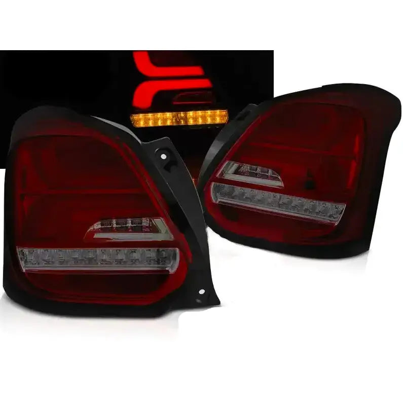 Baklykter Suzuki Swift VI 17- Red Smoke LED med synlige LED-striper og reflektorer fra skrå frontvinkel.