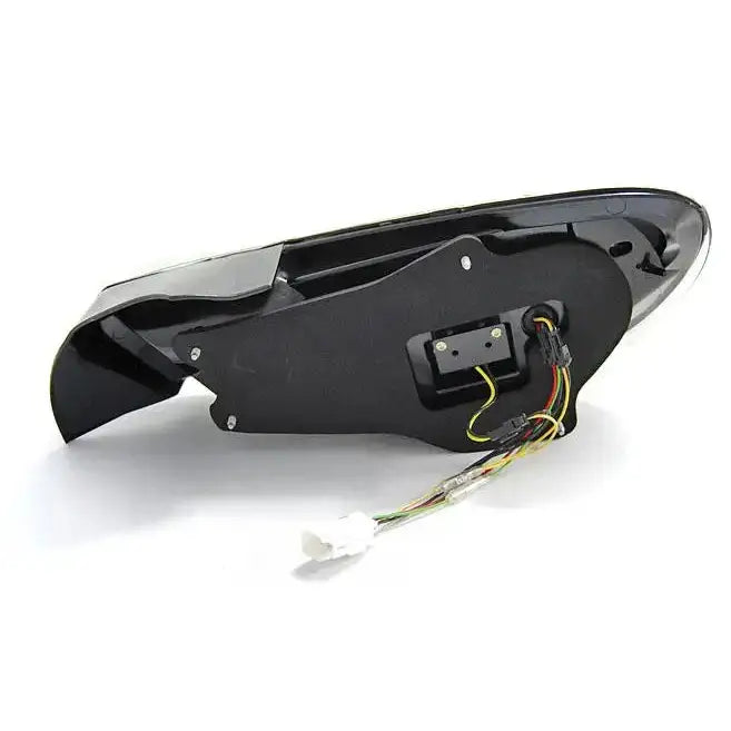 Baklys til Toyota GT86 12- LED Bar Chrome med synlige ledninger og hvit kontaktplugg.