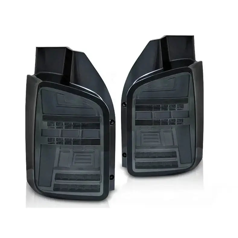 Baklykter Volkswagen T5 10-15 Black Led i sotet plast med rektangulært, moderne design.