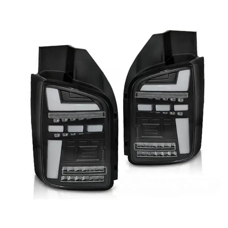 Baklykter Volkswagen T6.1 20- LED Black med svart design og klare detaljer mot hvit bakgrunn.
