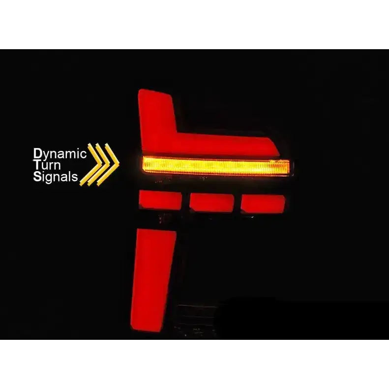 Baklamper Volkswagen T6.1 LED baklykt med røde og oransje lys, dynamisk blinklys mot venstre.