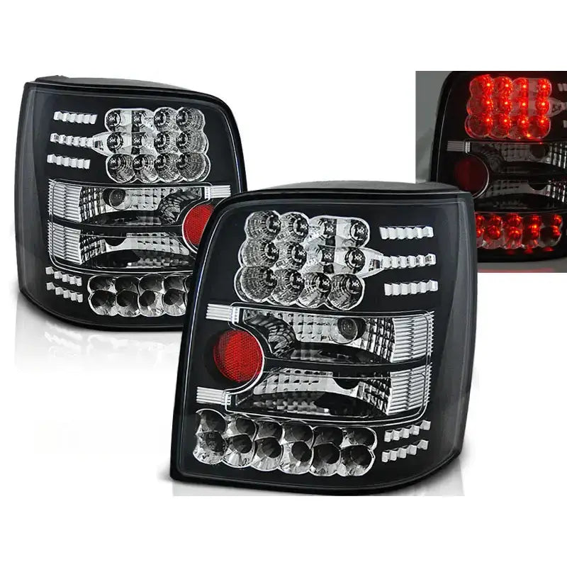 Baklykter Vw Passat B5 Variant Black Led med klart glass, sorte detaljer og synlig rød reflektor.