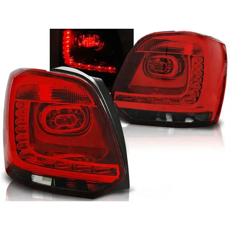 Baklykter Vw Polo 09-13 Red Smoke Led sett fra skrå vinkel med LED-detaljer og lysene tent.