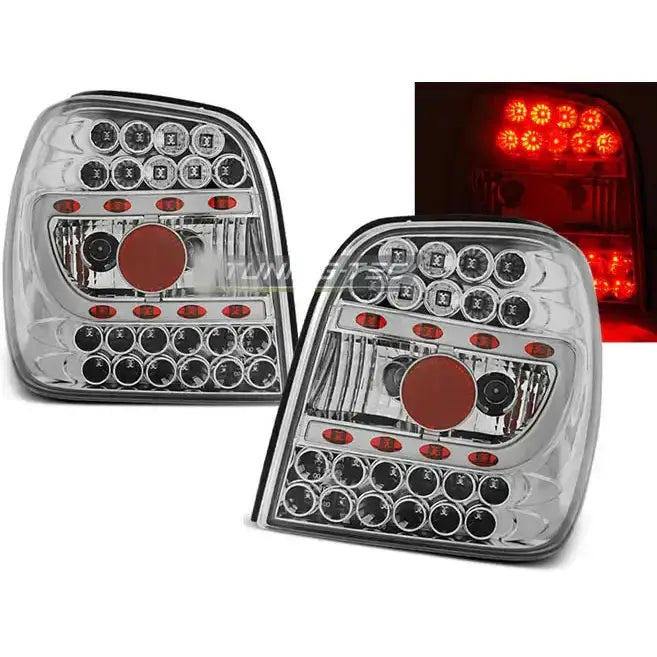 Baklykter VW Polo 6N Chrome LED med klart glass og flere runde LED-elementer, lysene tent i rødt.