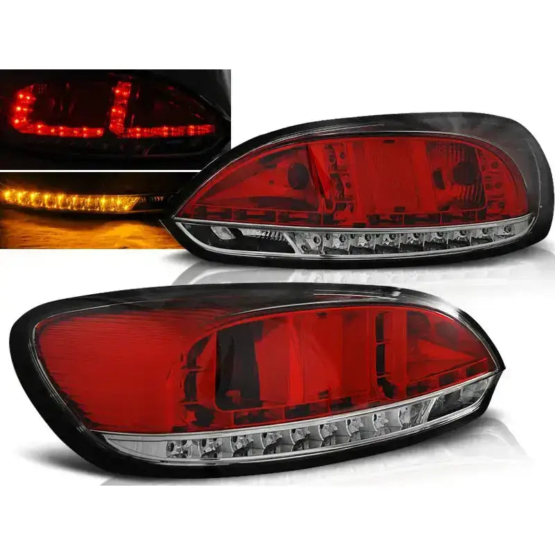 Baklykter Vw Scirocco III 08-14 i rødt og hvitt LED, skrå vinkel og detaljbilde av lysene tent.
