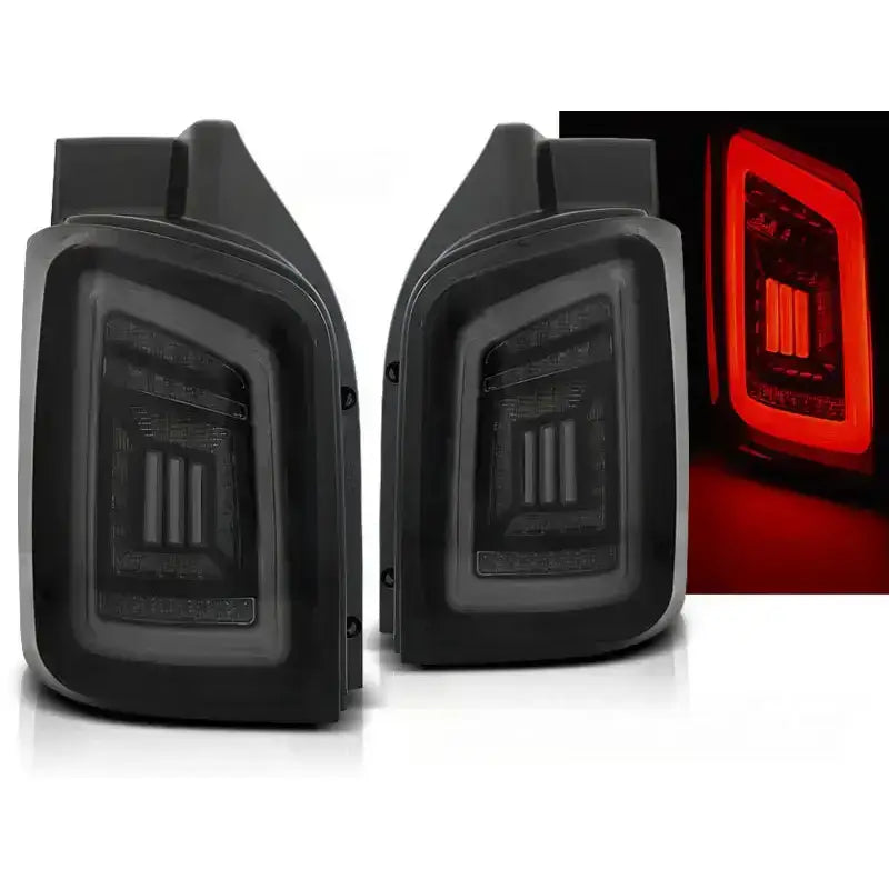 Baklykter Vw T5 Smoke Black White Led, to rektangulære lykter med rødt LED-lys.