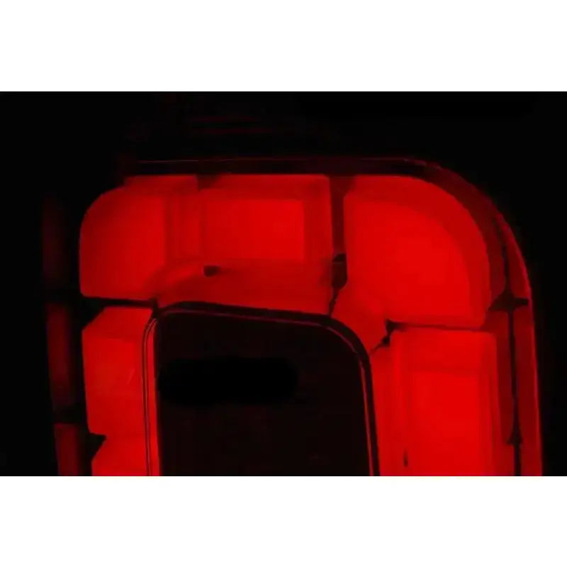 Baklamper Vw T6 2015 Transporter med rød LED-bar, detaljbilde mot svart bakgrunn.