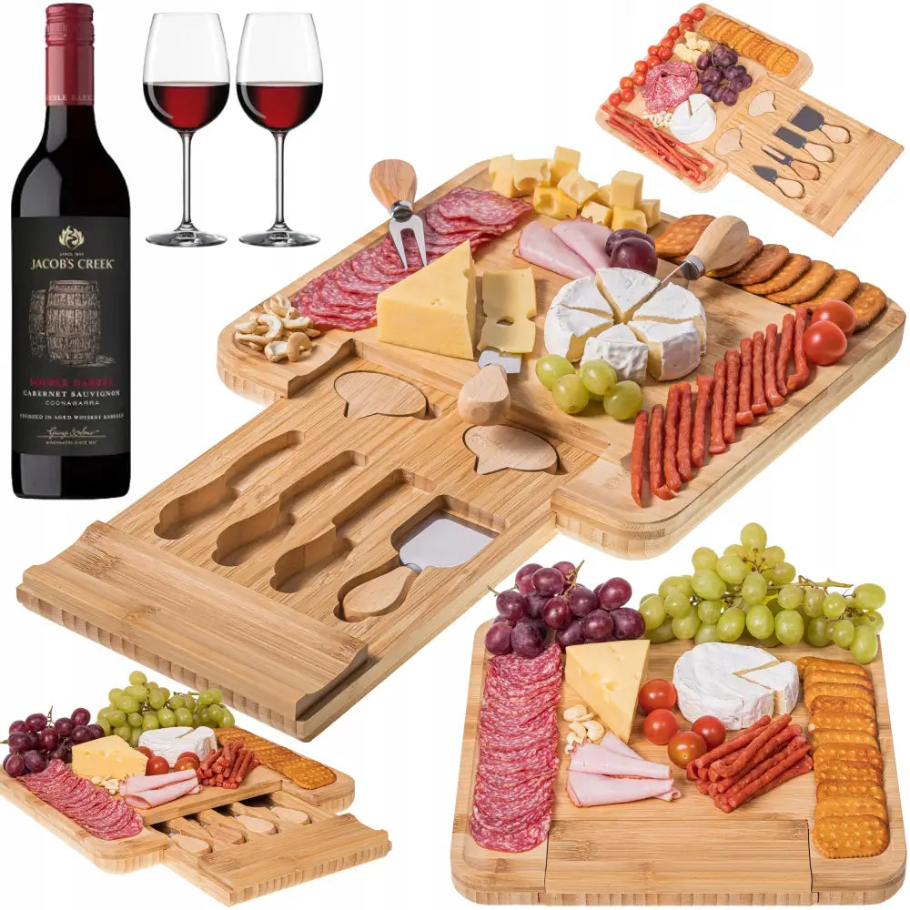 Bambus serveringsbrett XL med ostekniver, servert med oster, spekemat, kjeks, druer, nøtter og vin.