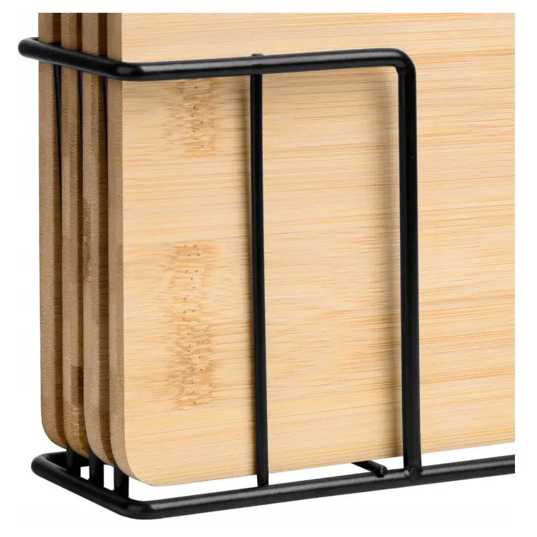 Bambuskjøkken skjærebrett sett, fire brett i metallholder, sidevisning med fokus på avrundede hjørner.