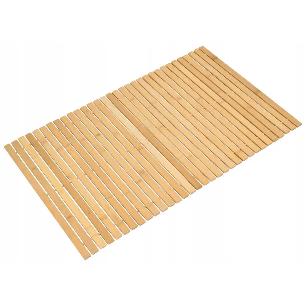 Bambusmatte Silva 50 x 80 cm, rektangulær med lysebrune trelister i enkel, minimalistisk stil sett skrått.