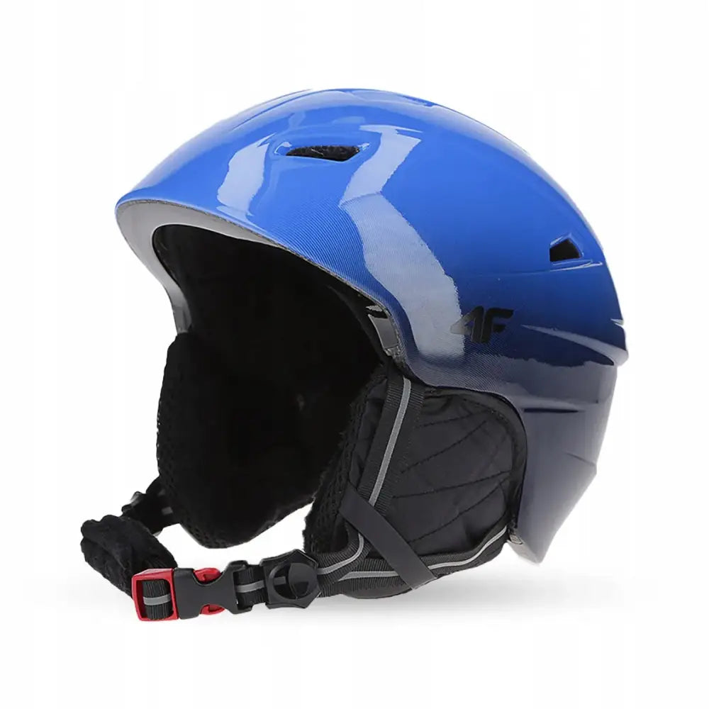 Barneskihjelm fra 4F Junior, blå med blank finish, sett fra siden med sorte øreputer og rød spenne.