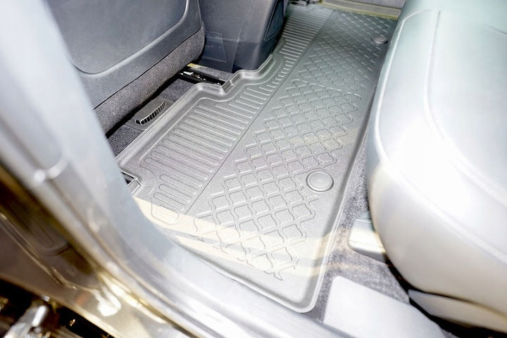 Gulvmatter Kia EV6 (2021-2024) – Antiskli luktfrie TPE - sett bakfra