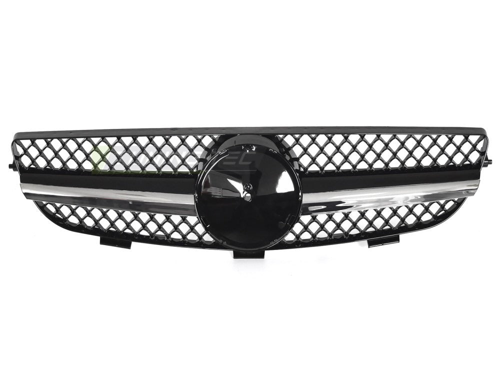 Detaljbilde av Grill Mercedes CLK W209 03-10 krom/sort med sport-mønster og emblemfeste.