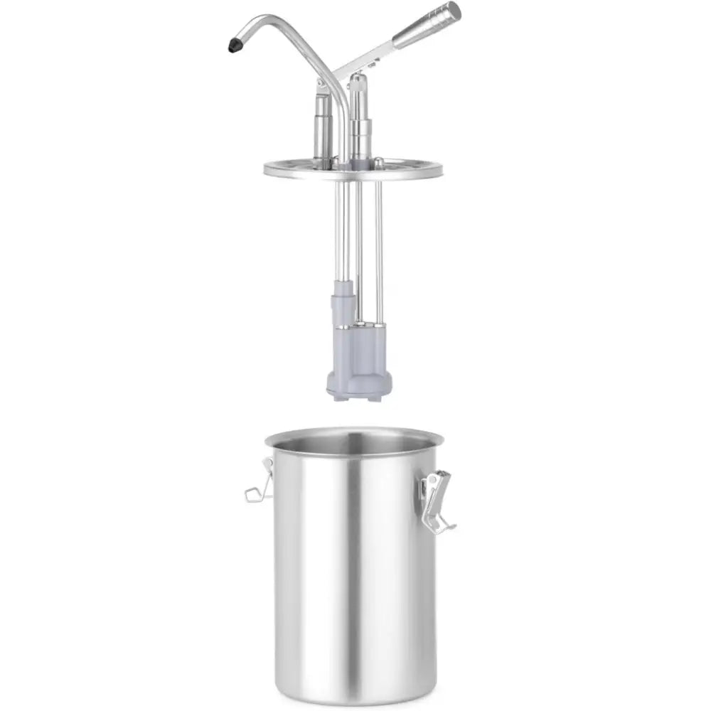 Beholder for sauser i stål 4,5 l, sidevisning med separat pumpe og tydelig håndtak på lokket.