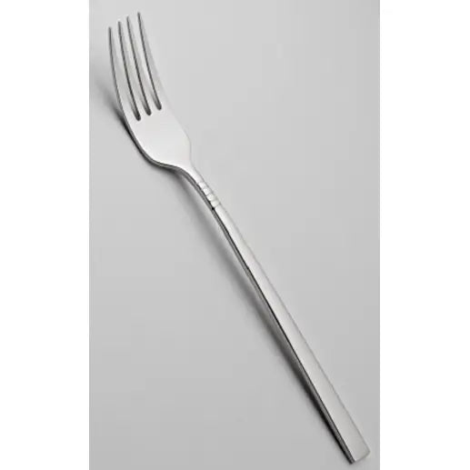 Blank sølvfarget gaffel fra Apollo Gerpol, sett skrått ovenfra med tre riller på håndtaket.