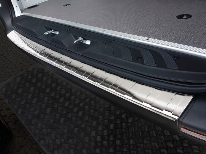 Avisa bakfangerbeskytter til Mercedes Sprinter III (W907) / Silver Edition – rustfritt stål