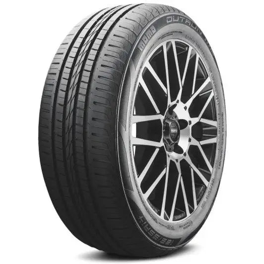Billige Dekk Momo Tires Outrun M2 205/65 R15 94 v