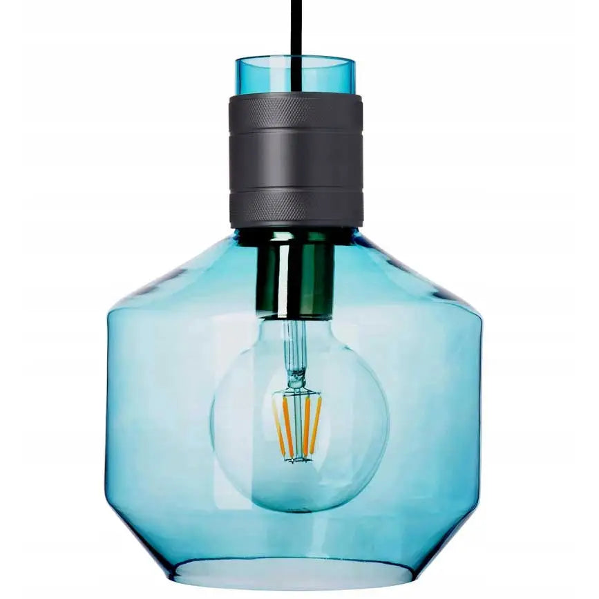 Blå glass hengelampe med sekskantet skjerm, synlig lyspære og matt mørk grå oppheng, frontvisning.