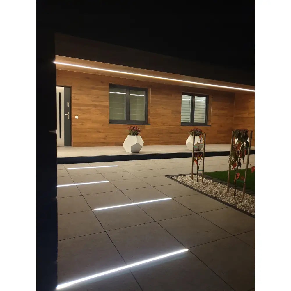 Blomsterpotte Antrasitt Alma (med Indre Hylle + Vann Drenering)