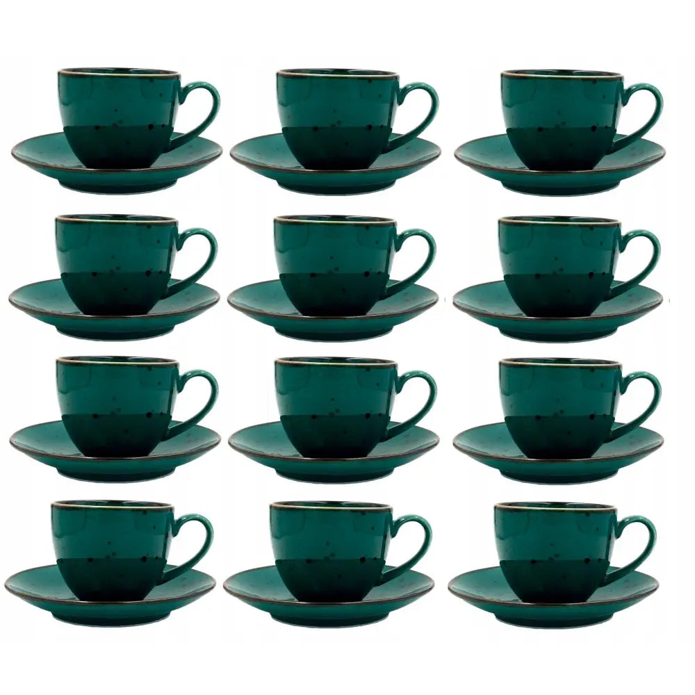 Bogucice Cottage Turkis, tolv grønne kaffekopper med skåler i keramikk, sidevisning i rutenett.