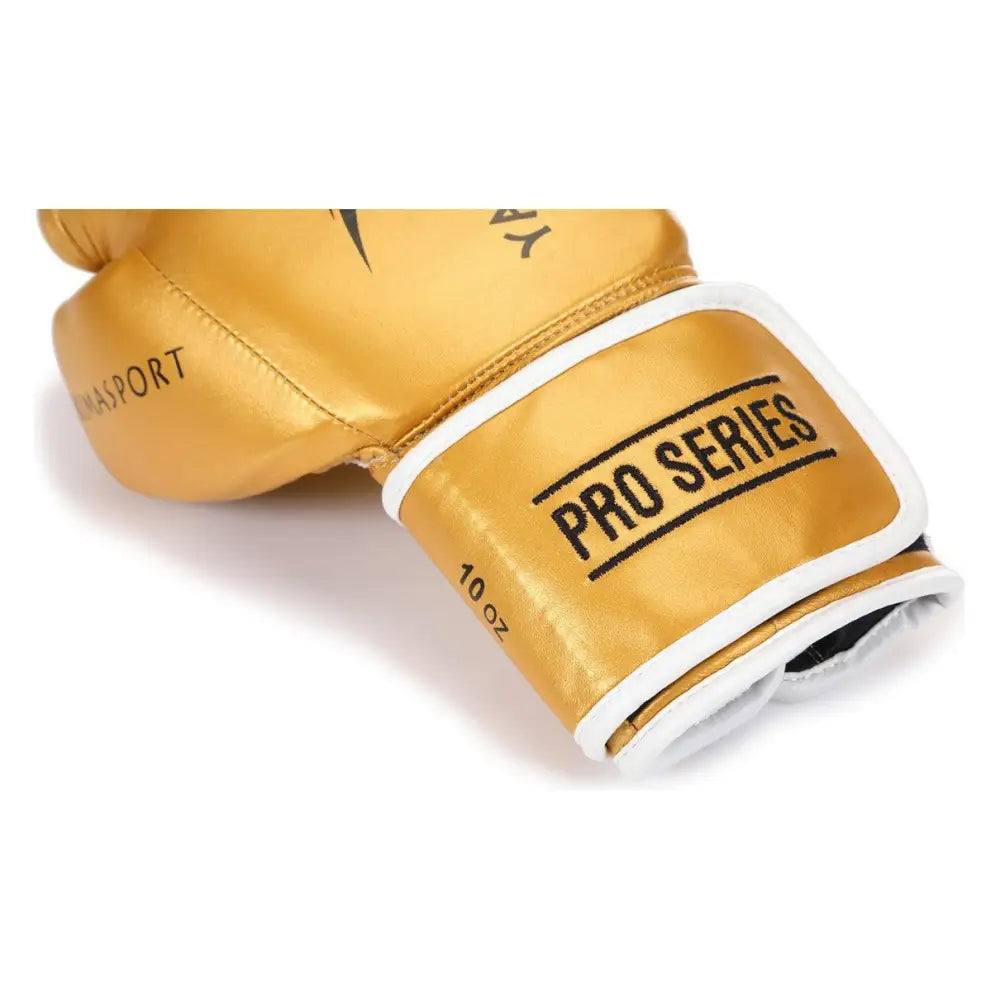 Boksehanske TIGER GOLD V i gullfarget kunstskinn, sidevisning med svart "PRO SERIES" og hvite kanter.